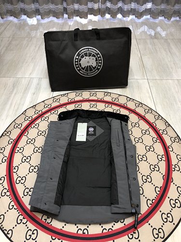 Canada Goose Charcoal Freestyle Crew Down Vest