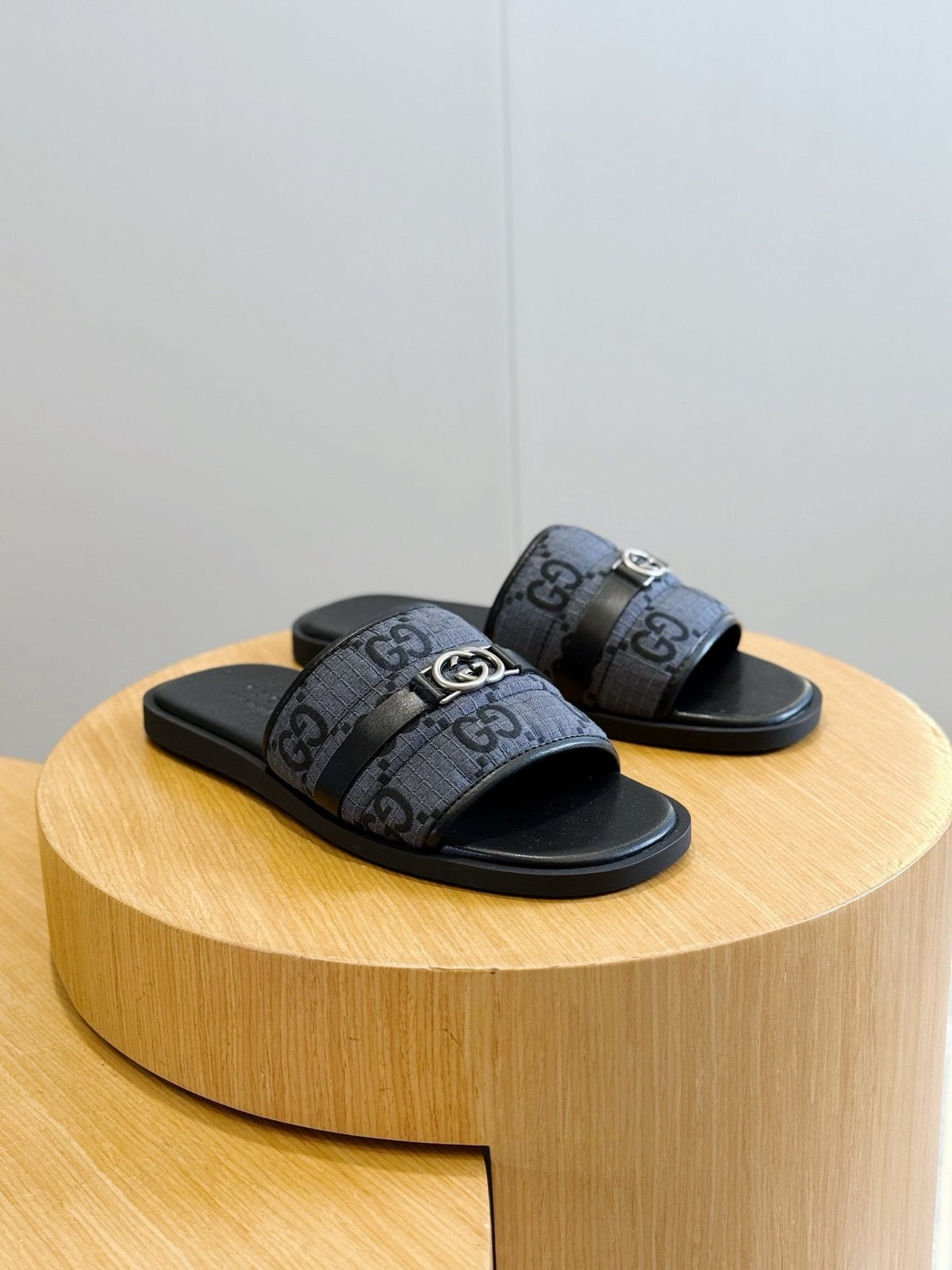 Gucci Interlocking G Slide Sandals